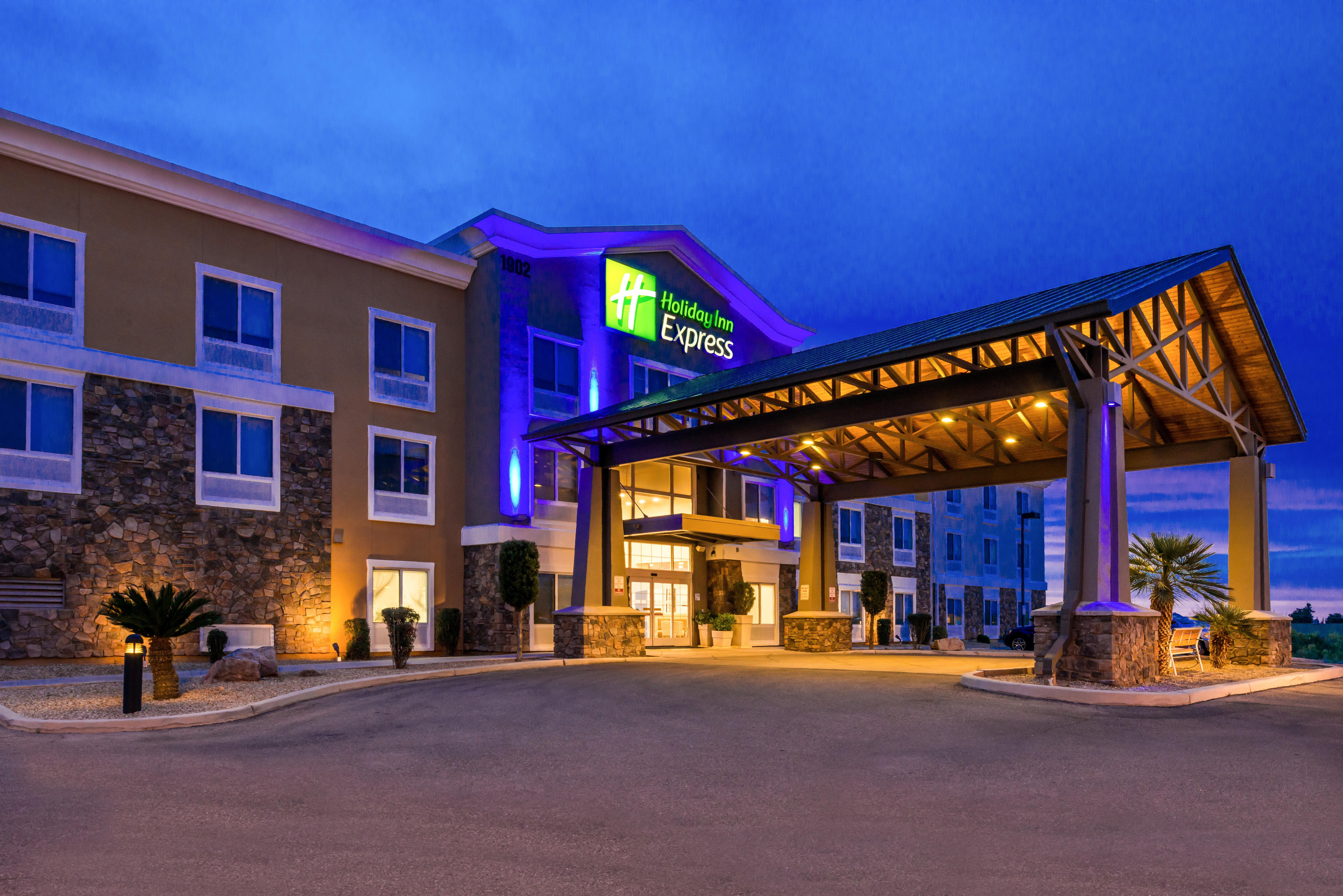 Holiday Inn Express Sierra Vista By Ihg Exterior photo